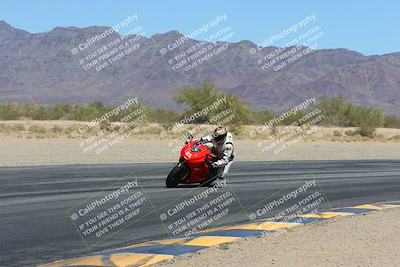 media/Mar-24-2025-Moto Forza (Mon) [[57ce5c5cff]]/3-Beginner Group/Session 3 (Turn 6 Inside)/